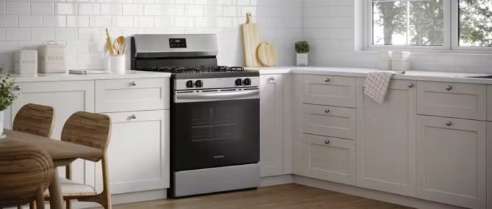 Frigidaire 30 Gas Range - Image 2