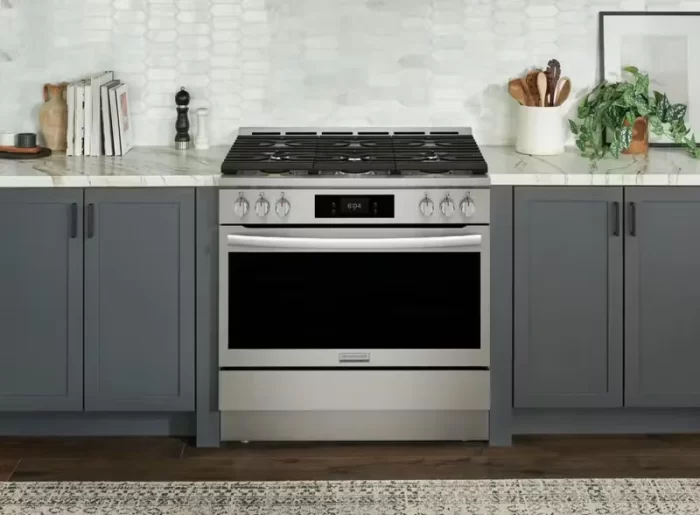 Frigidaire Gallery 36" Dual-Fuel Range with Air Fry - Image 4