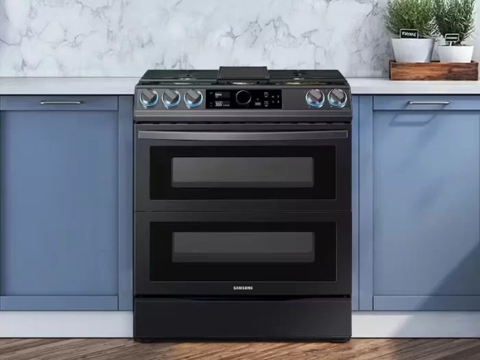 6.0 cu ft. Smart Slide-in Gas Range with Flex Duo™, Smart Dial & Air Fry in Black Stainless Steel - Image 2