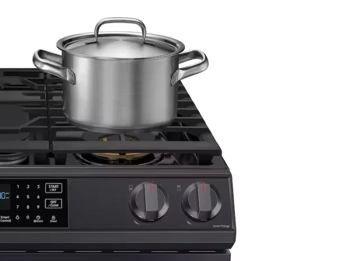 6.0 cu ft. Smart Slide-in Gas Range with Air Fry in Black Stainless Steel - Image 4