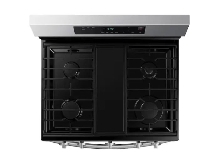 6.0 cu. ft. Smart Freestanding Gas Range with Integrated Griddle in Stainless Steel - Image 7