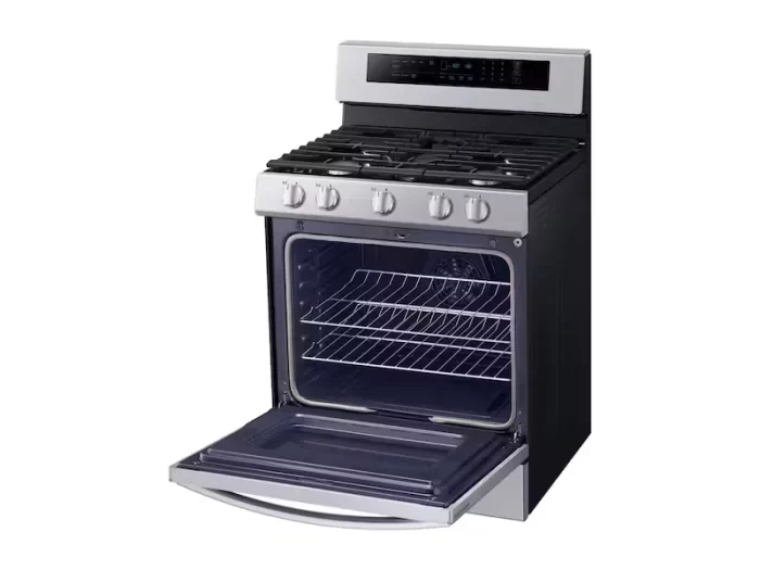 5.8 cu. ft. Freestanding Gas Range with True Convection - Image 4