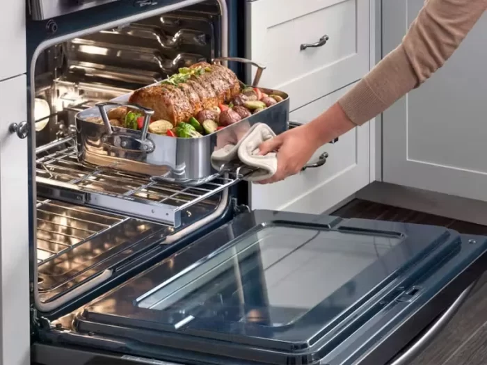 5.8 cu. ft. Gas Range with True Convection in Stainless Steel - Image 6